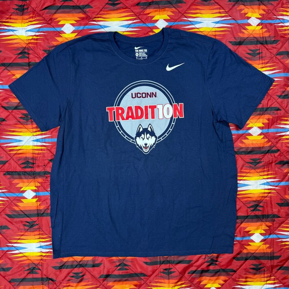 Nike UCONN Huskies Shirt Adult XL NCAA Basketball Crewneck TRADITION Short Sleev